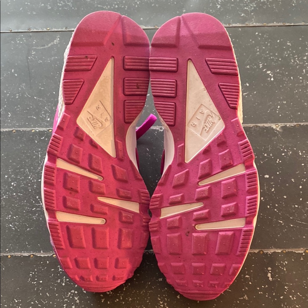 Nike Men's Athletic Shoes in Bright Pink - Picture 5 of 6
